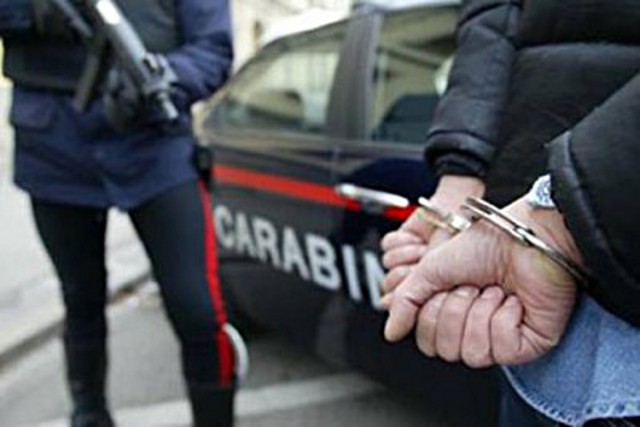 Shkatërrohet banda e drogës në Itali/ 27 shqiptarë në pranga, trafikonin marijuanë me trena e autobusë