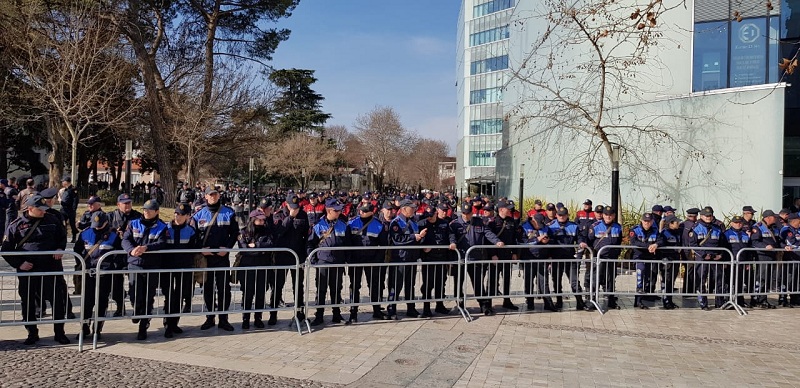 protesteeee