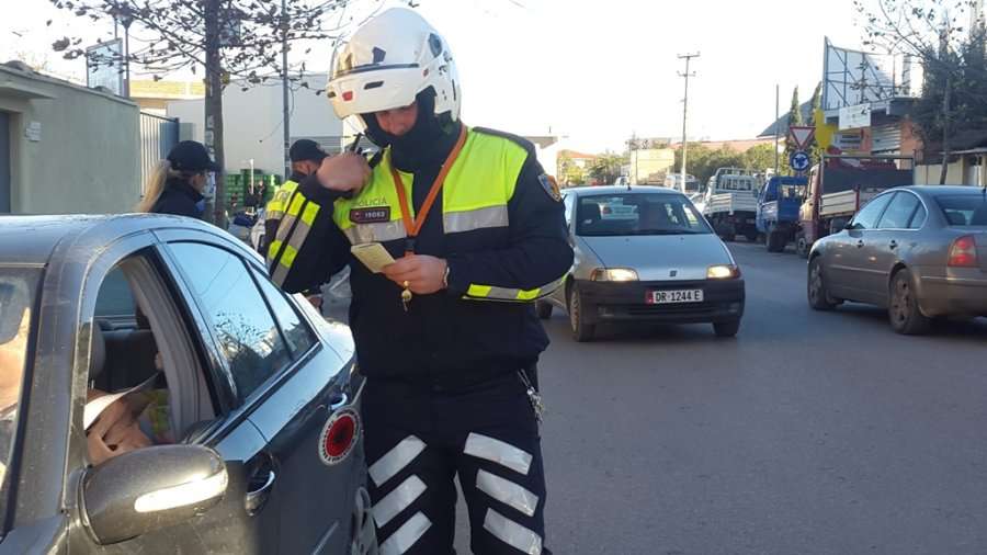 Tiranë, 8 mijë gjoba çdo javë/ Në 11 muaj u proceduan penalisht 627 shoferë të dehur 