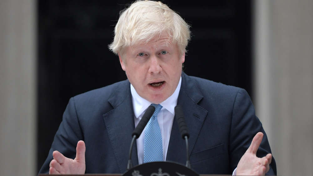 Boris Johnson dyfishon gjobën për ata që nuk përdorin maska