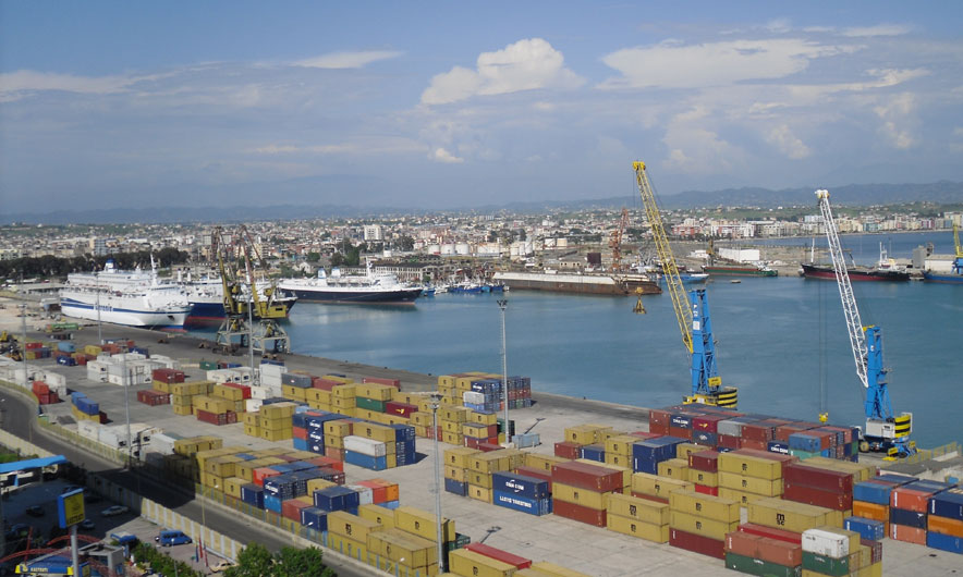Për herë të parë që nga fillimi i luftës/ Mbërrinë në Durrës anija me 6 mijë ton grurë nga Ukraina