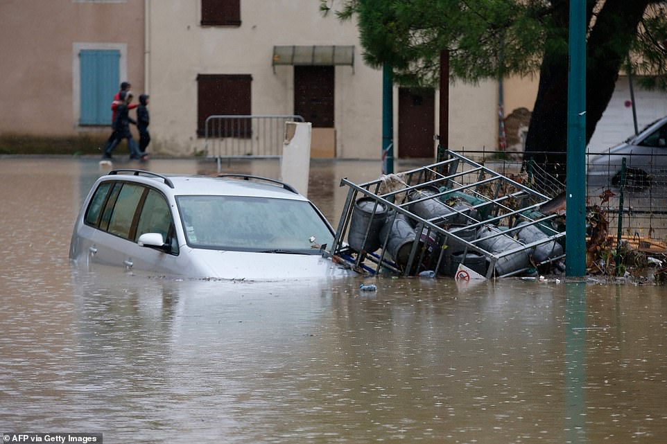 Moti i keq në Francë, humbin jetën dy persona nga përmbytjet - Vizion Plus