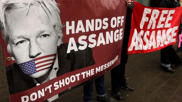 Lajm i fundit/ Gjykata e Londrës merr vendimin për ekstradimin e Assange