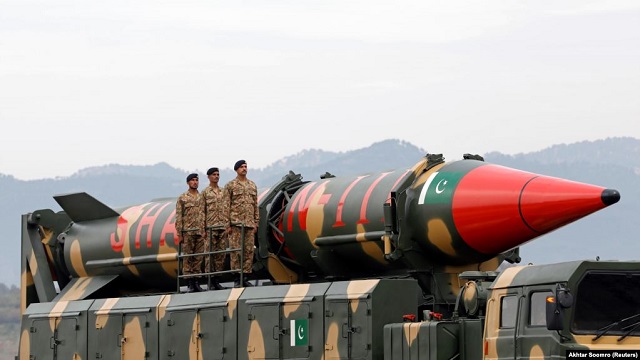 Pakistani teston një raketë balistike