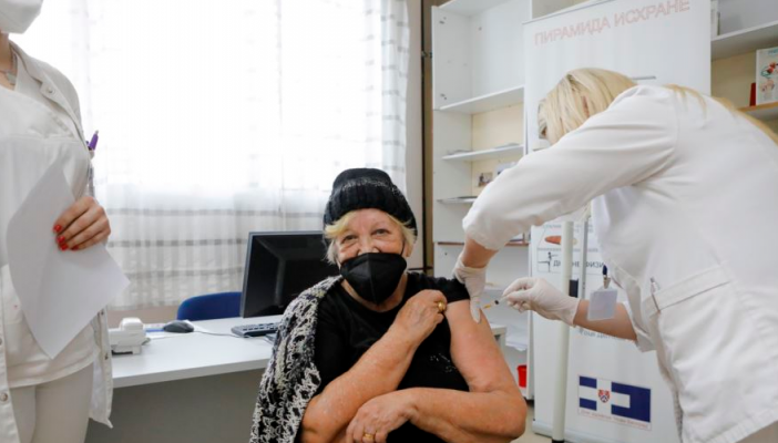 Serbia nis vaksinimin masiv më 19 janar