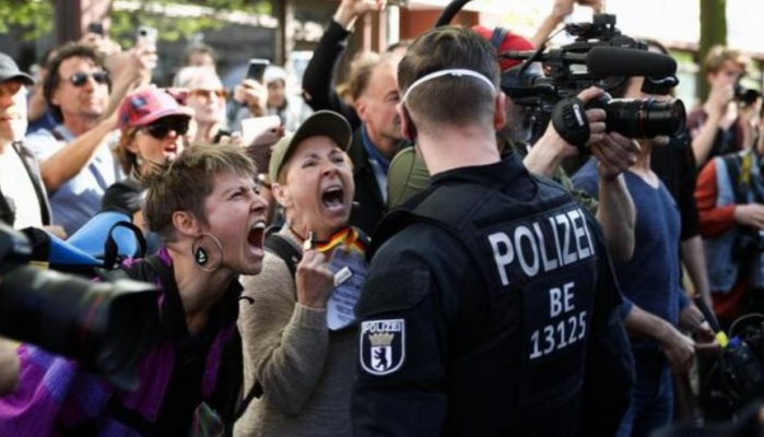 Qindra njerëz protestojnë kundër masave kufizuese në Gjermani