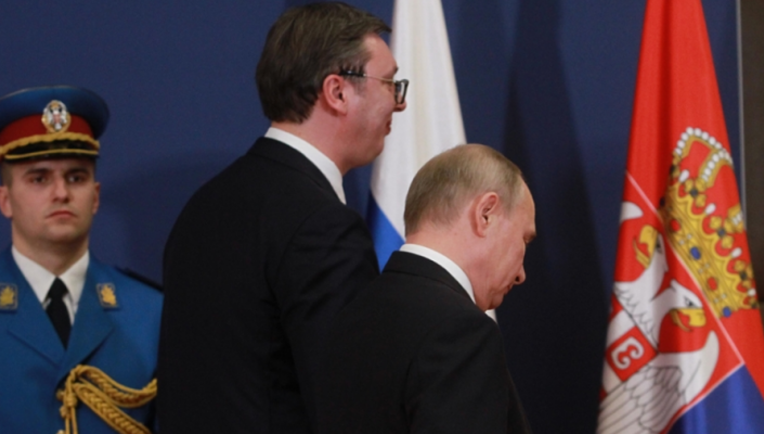 “Serbia ka mbështetjen e Rusisë”/ Putin dhe Vuçiç bisedojnë për Kosovën