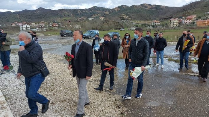 13 vjet nga shpërthimi i Gërdecit/ Familjarët kujtojnë viktimat: Drejtësia dështoi! 
