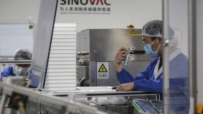 Dyshime për vaksinat ruse dhe kineze/ Ekspertet: Sputnik dhe Sinovac jo pa certifikim