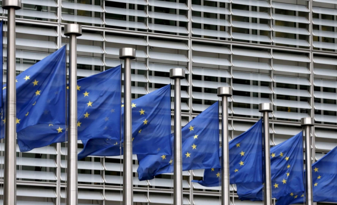 BE rrit përpjekjet për të nisur negociatat me Tiranën dhe Shkupin