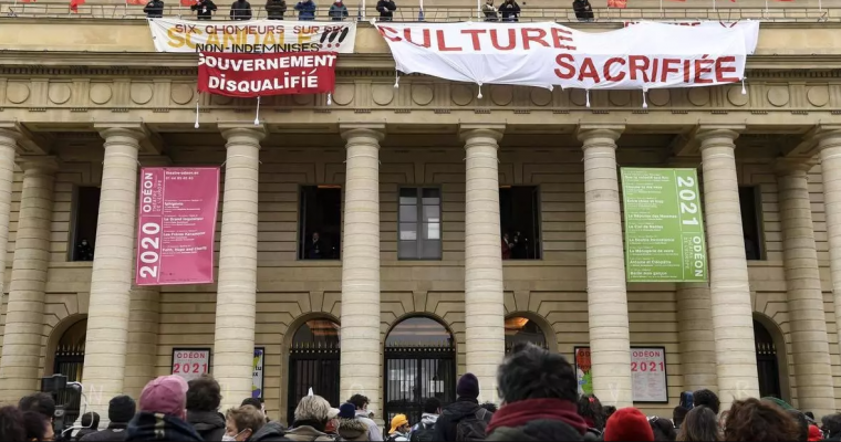 Francë/ Protestuesit “pushtojne” teatrot: T’i jepet fund izolimit kulturor
