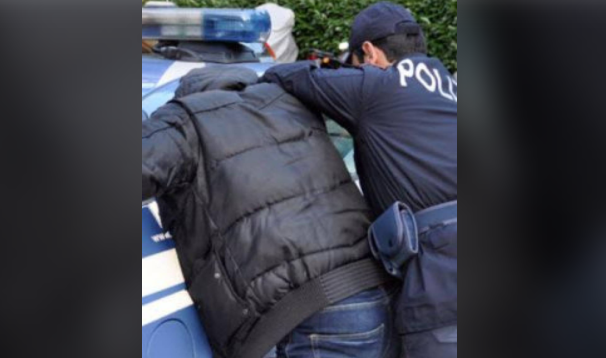 “Do të djeg të gjallë”/ Shqiptari godet policinë italiane pas sherrit me gruan