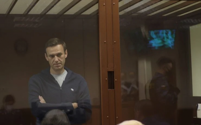 Navalny kërkon ilaç për të përballur dhimbjet në burg