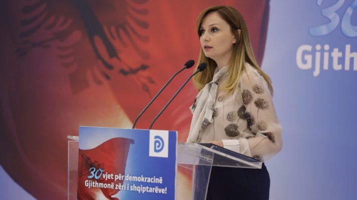 “Integrimi nuk është prioritet për qeverinë”/ Tabaku tregon 9 pikat e dobëta që po lënë shqiptarët jashtë Europës