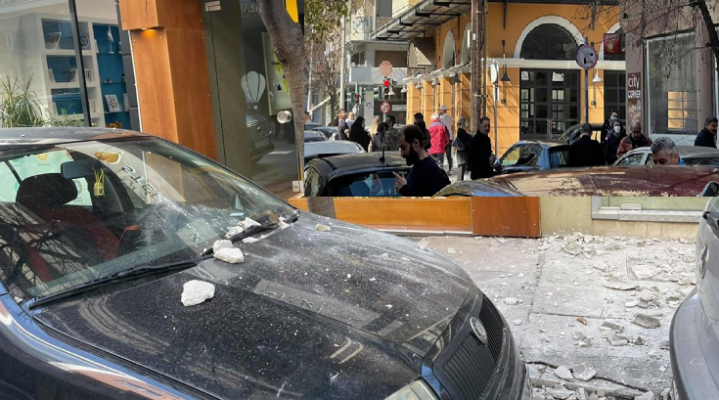 “Zgjati rreth 15 sekonda”/ Pamje pas tërmetit që goditi sot Greqinë
