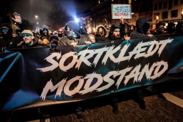 Protesta në Holandë e Danimarkë, qytetaret kundërshtojnë masat antiCovid 