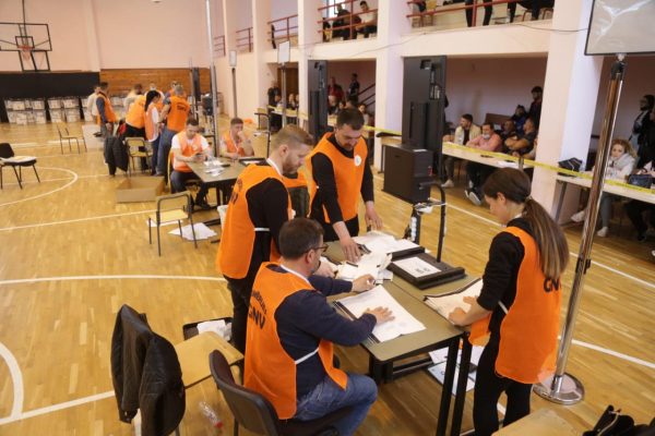 Mbyllet numërimi i votave për kandidatët në Dibër, kush janë 5 deputetët e rinj