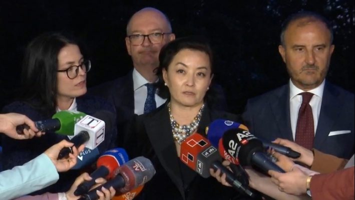 Diplomatët e SHBA, BE dhe të Britanisë dalin në terren