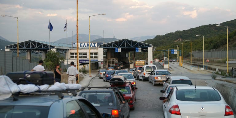 Greqia hap të gjithë kufijtë pa kufizime, po me Shqipërinë çfarë ndodh?