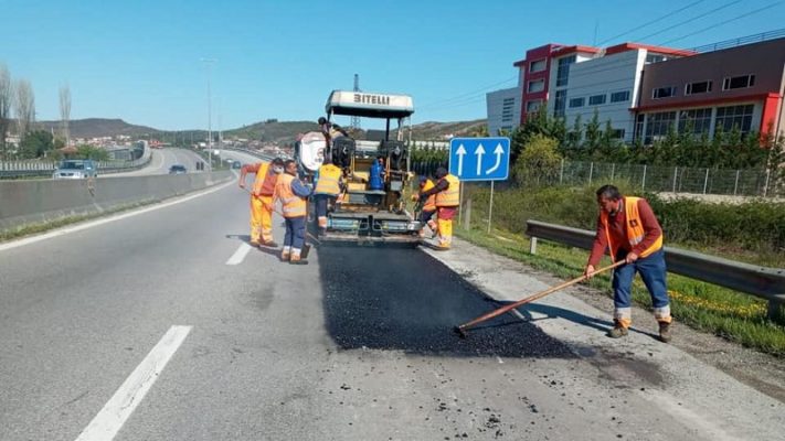 Kujdes/ Shmangni kalimin në autostradën Tiranë-Durrës deri në 25 maj