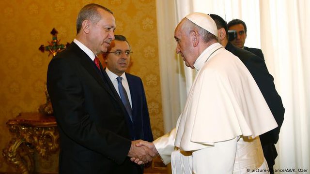 “Të bashkuar kundër Izraelit”/ Erdogan i kërkon ndihmë Papës