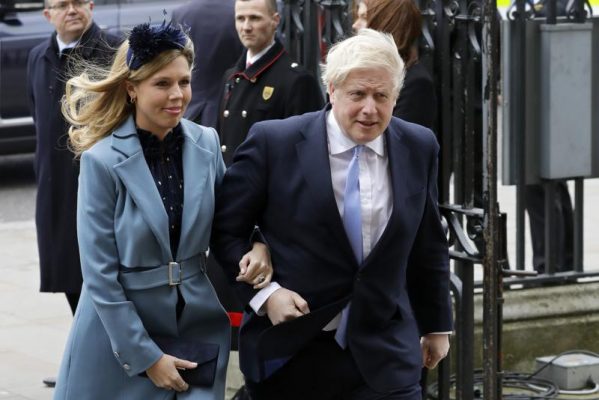 Kryeministri britanik martohet në një ceremoni sekrete