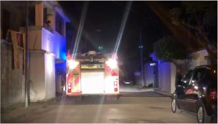Çudia/ Foleja e dallëndysheve la pa drita mijëra banorë