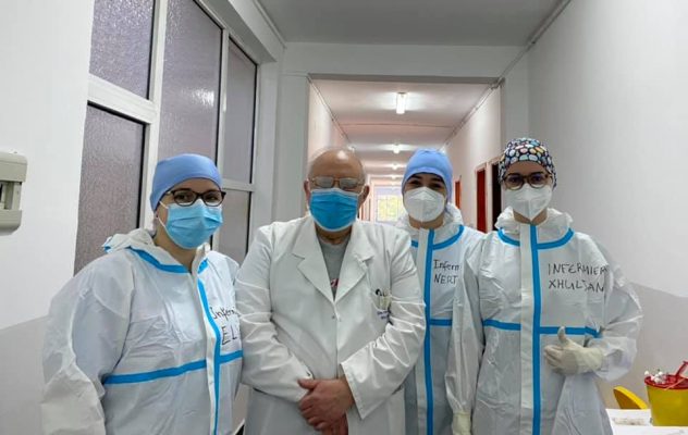 “Dalja nga tuneli i pandemisë po afrohet”/ Mjeku jep lajmin e mirë