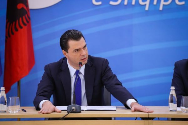 Lufta për kreun e PD/ Sot mblidhet komisioni “Gjana”, dorëhiqet Eno Bozdo