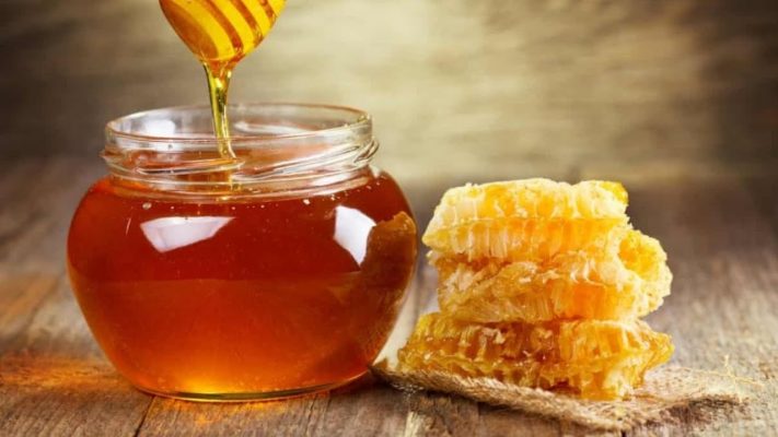 E konsumoni mjaltin orar pa orar? Gabim i madh…Ja kur duhet ta përdorni