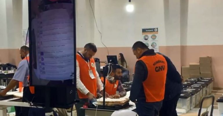 Falsifikuan materialet zgjedhore/ Jepet masa e sigurisë për 6 numëruesit e votave në Prrenjas