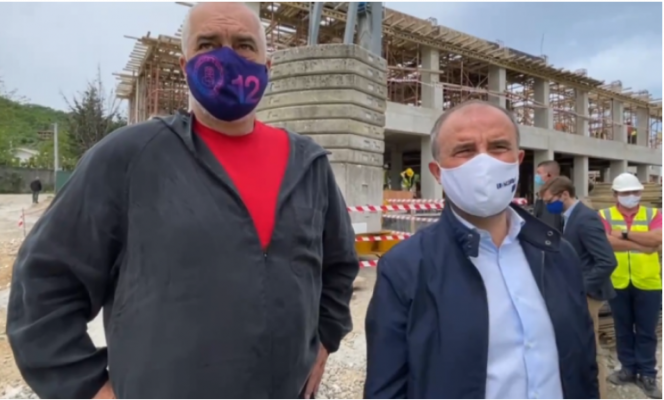 Rindërtimi/ Rama dhe Soreca inspektojnë punimet në Krujë: Së shpejti, nisin projektet për kulturën
