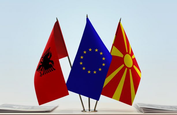 Borrell: Shqipëria dhe Maqedonia e Veriut nuk do të ndahen
