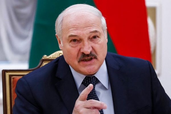 Aktivisti bjellorus dënohet me burg për protestat kundër Lukashenkas