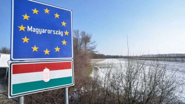 Hungaria hap dyert për shqiptarët