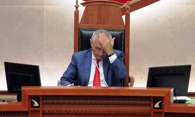 Historike/ Parlamenti shkarkon Presidentin Ilir Meta