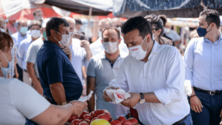 Kryeministri Zaev: Milionat e para i bëra duke shitur speca