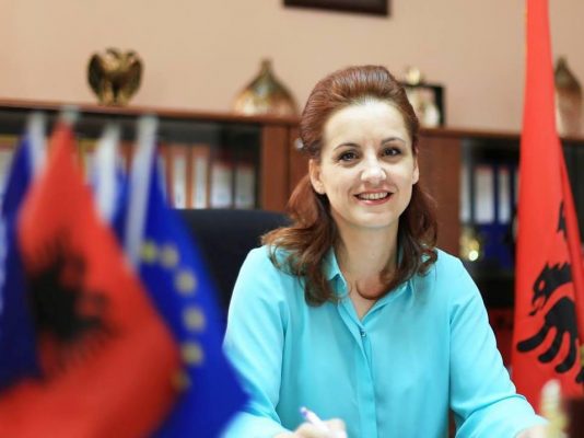 Merret e pandehur ish-kryebashkiakja e Gjirokastrës/ Zamira Rami pranon fajësinë