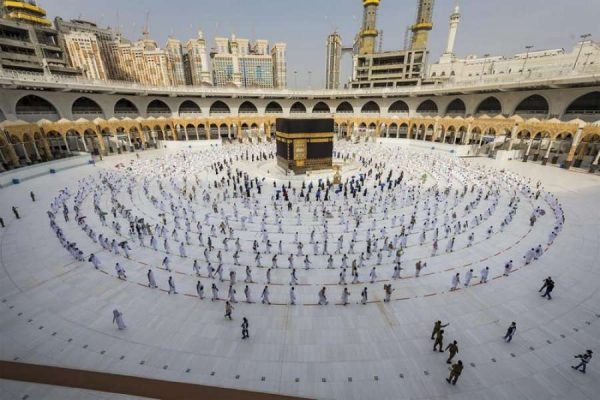 Arabia Saudite kufizon Haxhin, vetëm 60 mijë besimtarë do kryejne ritualin