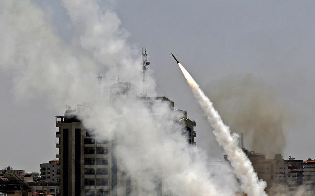 “Vdekje për arabët”/ Izraeli rinis sulmet me raketa kundër palestinezëve