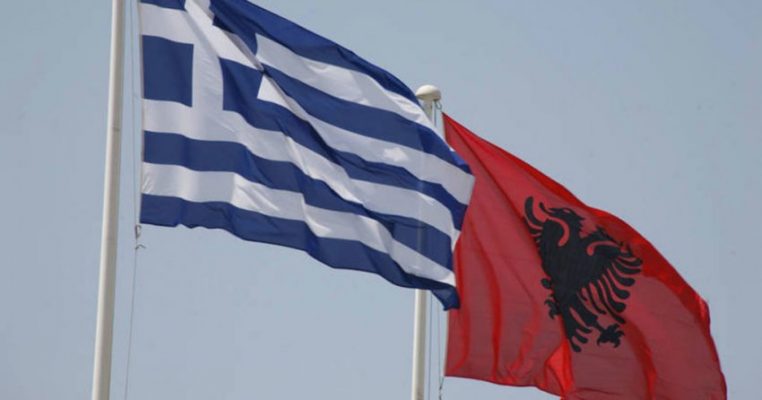 Greqia kërcënon Shqipërinë: Nëse do negociata, respekto të drejtat e pakicës greke