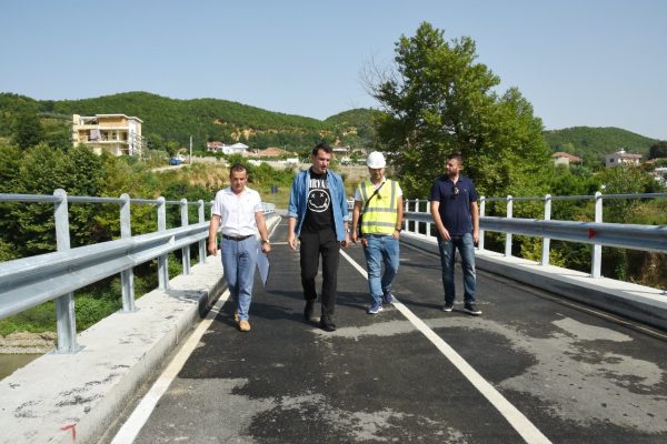 Veliaj inspekton investimet në Zall-Her : Ura e re, premtim i mbajtur në kohë rekord; infrastruktura e re po rrit vlerën e pronës