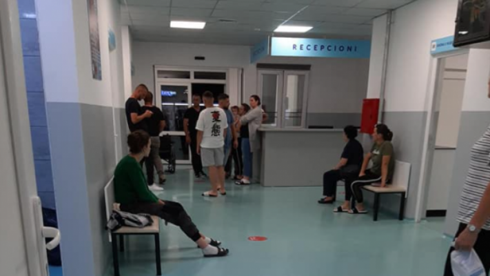 Mbi 1500 të helmuar në Deçan, gjenden baktere në ujin e pijshëm