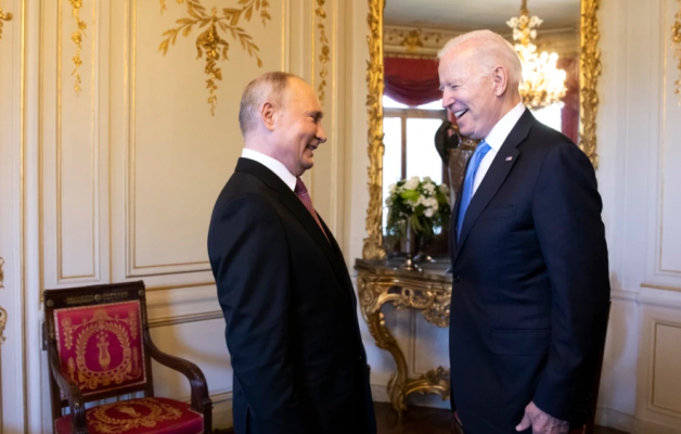 Biden i kërkon Putinit që Rusia të godasë kriminelët kibernetikë