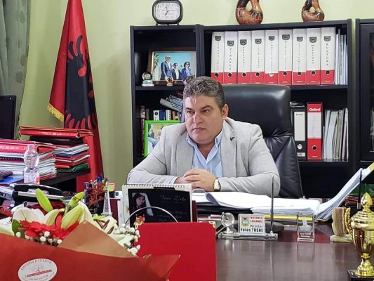 Përgjimet e dosjes “Tushe”/ Kryebashkiaku dhe zyrtarët të përfshirë në tendera dhe abuzime me naftën