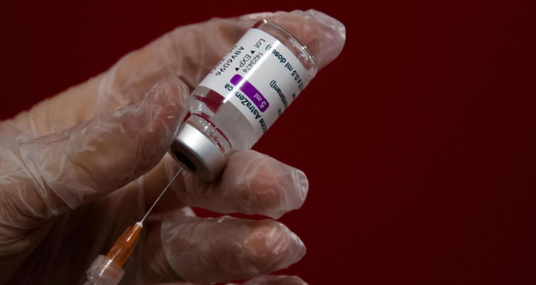 Çekia synon të bëjë vaksinimin e detyrueshëm për moshat mbi 60