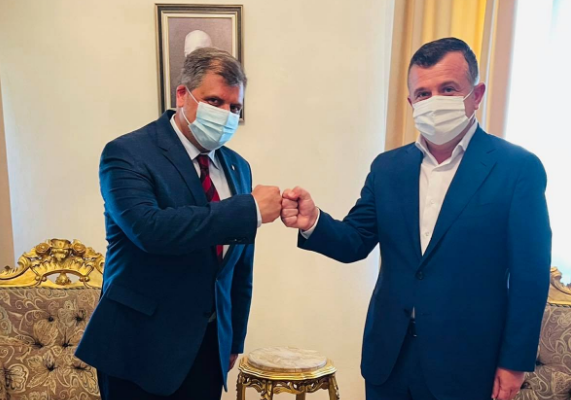Rumania i dhuron Shqipërisë 150.000 vaksina/ Balla: Mirënjohje, ndihmë e mirëpritur