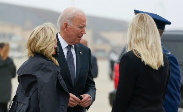 Presidenti Biden, nderim për ushtarët e vrarë në Afganistan