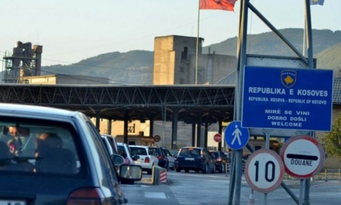 Mbi 1 mijë raste në ditë/ Kosova shtrëngon masat, kërkon test në kufi