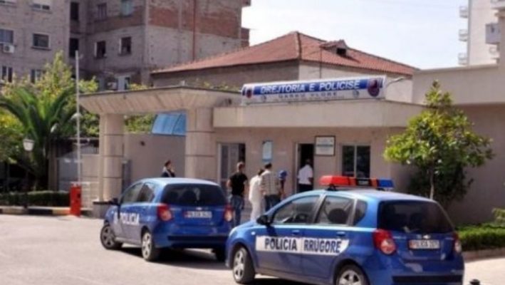 Vrasje në Vlorë, i riu gjendet i pajetë në makinë